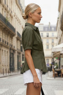 DART DETAIL SHORT STEEVE BUTTON DOWN BLOUSE
