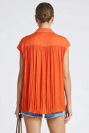 BACK PLEATING TOP